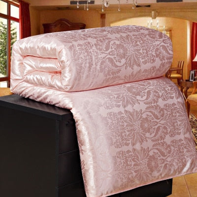 High-Quality Silk Comforter