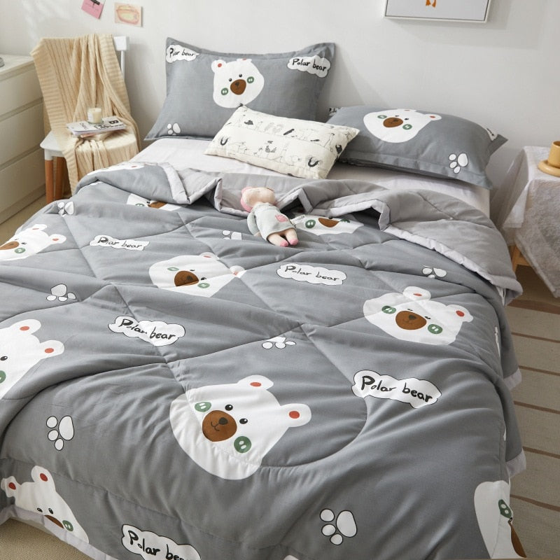 Canadian Bear Print Comforter