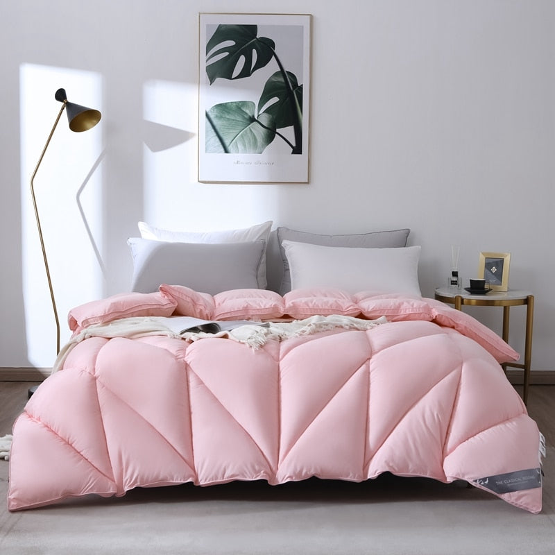 Luxury Pink Maple Leaf Design Comforter